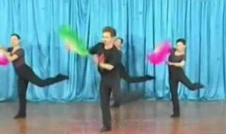 风含情水含笑作者表达的意思是什么 扇子舞风含情水含笑